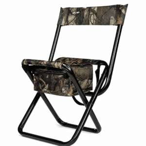 Silla plegable camuflaje con estructura metálica y bolsa de almacenamiento integrada para campismo y pesca.