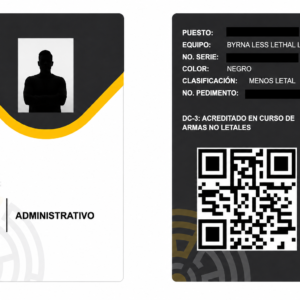 Credencial de identificación Byrna Less Lethal con código QR y datos de portación de equipo menos letal.