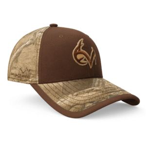 GORRA CON CINTILLO DE AJUSTE, CUERNOS DE REALTREE,CAFÉ CON C
