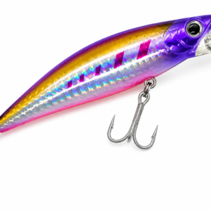 Señuelo minnow holográfico color morado, dorado y plateado con dos anzuelos triples para pesca de depredadores.