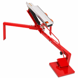 Lanzador manual de discos para tiro al plato fabricado en acero con pedal de accionamiento.